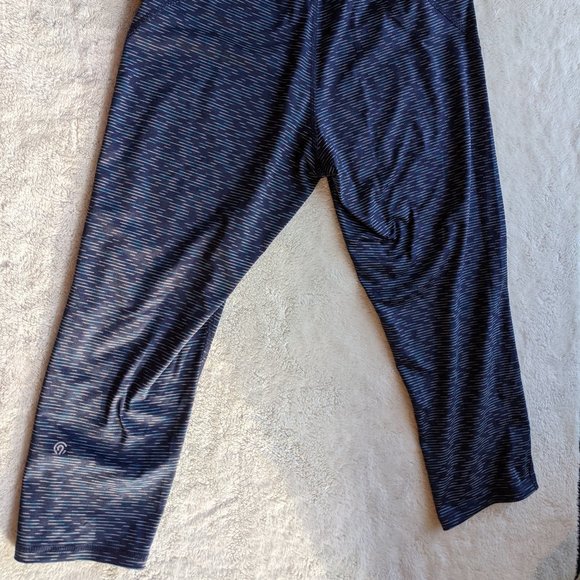Champion C9 Cropped Leggings - Picture 4 of 4